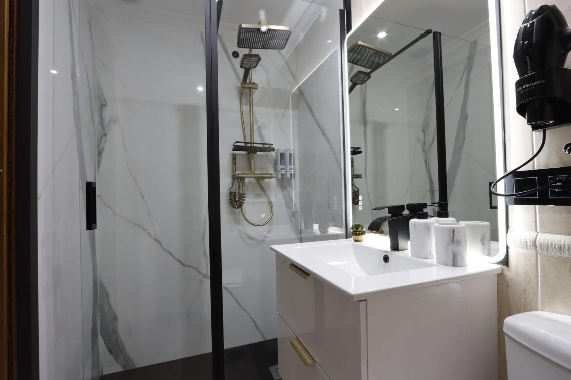 Apartamento Exclusivo Centrico Con Parking Estrella De Ribadeo II Екстериор снимка